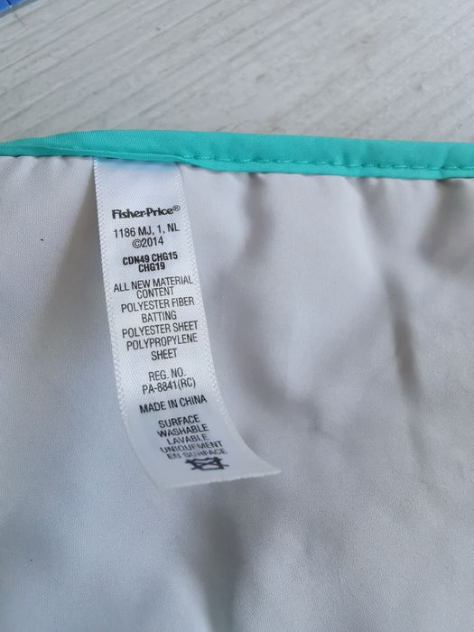 Fisher-Price Rainforest Świecąca grająca mata do łóżeczka