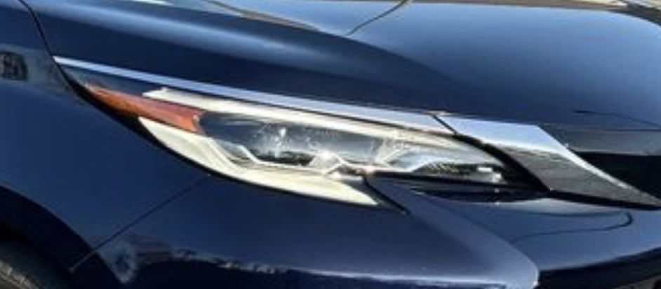 Reflektor Lampa Przód Przednia TOYOTA SIENNA