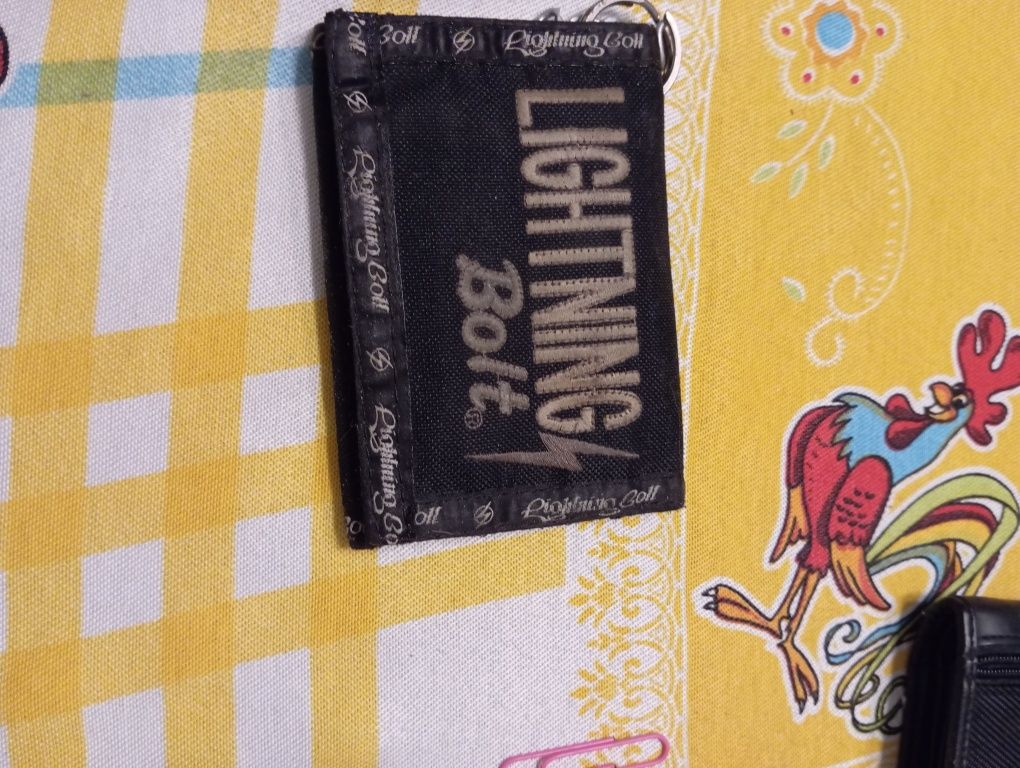 Vendo carteira da Lightning Bolt