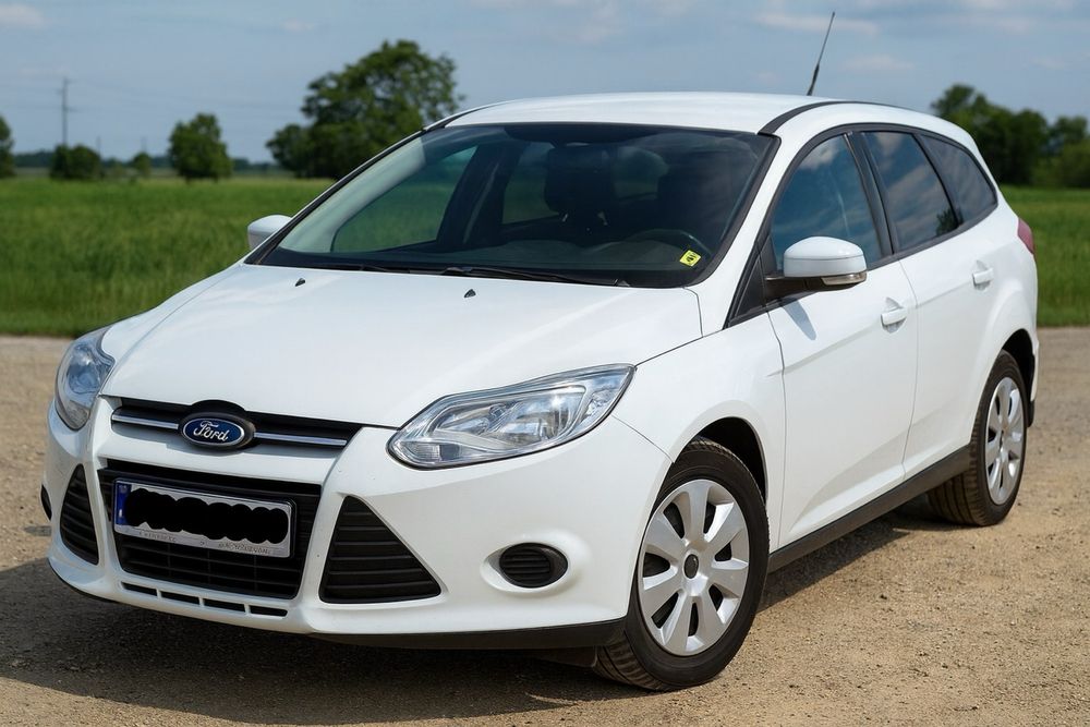 Ford Focus kombi bialy Salon Polska Serwisowany