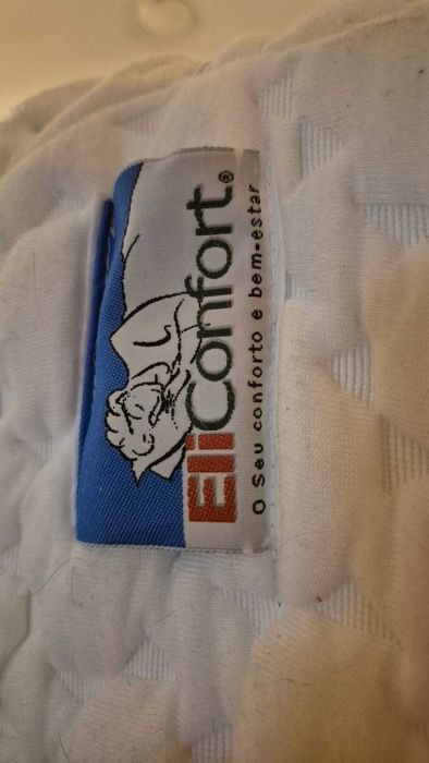 Colchão firme em bom estado