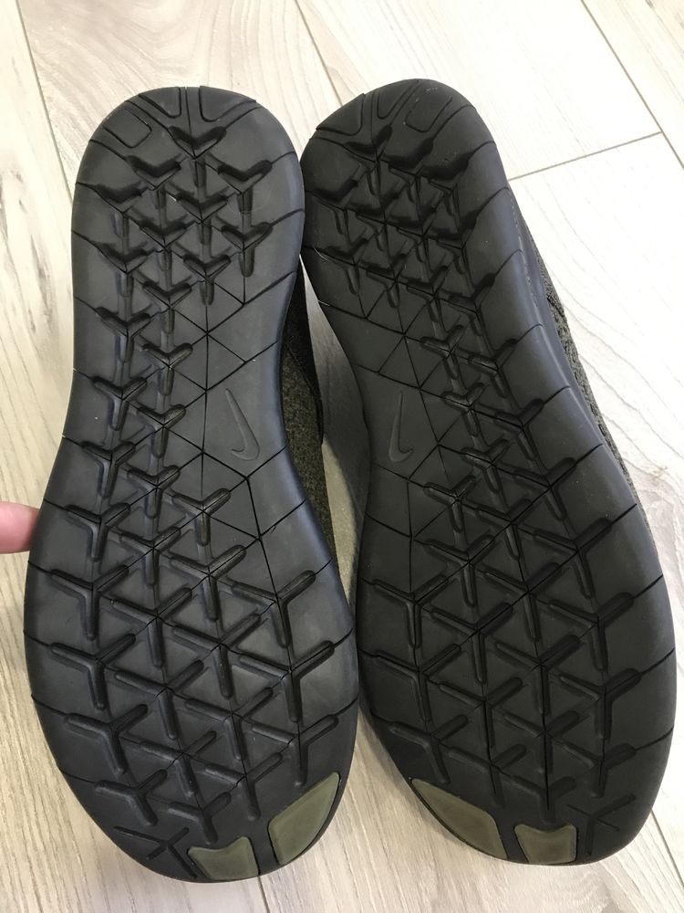 Продам чоловічі кросівки nike running(45 розмір )