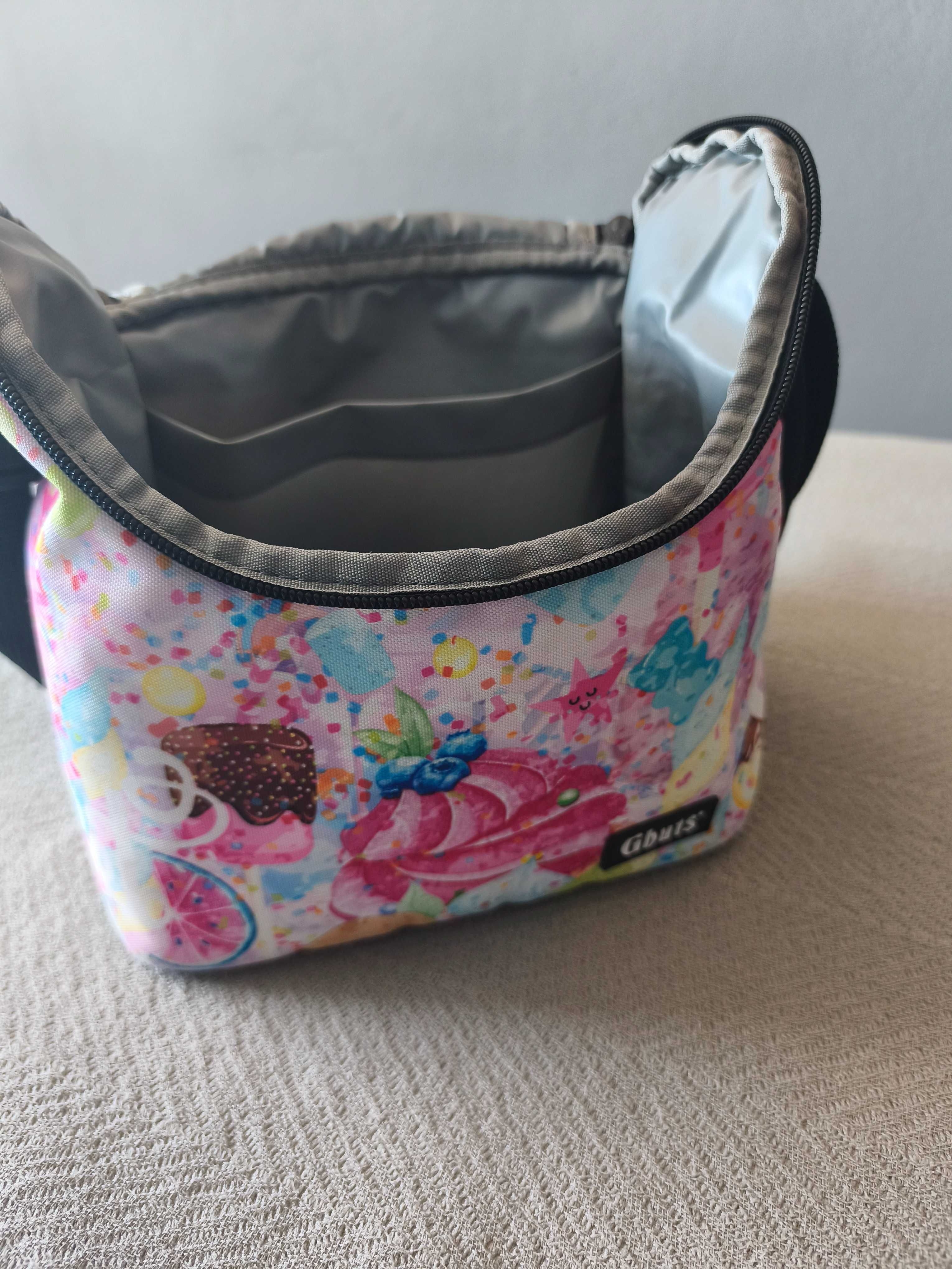 Conjunto mochila, lancheira e saco de desporto