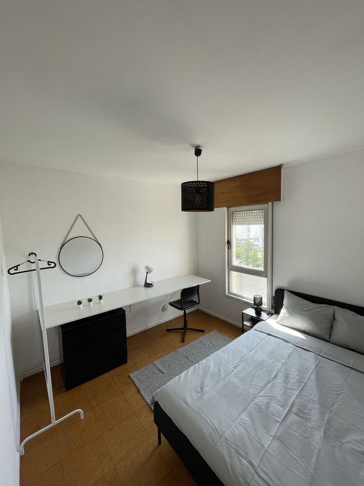 Quarto individual em Corroios – Margem Sul
