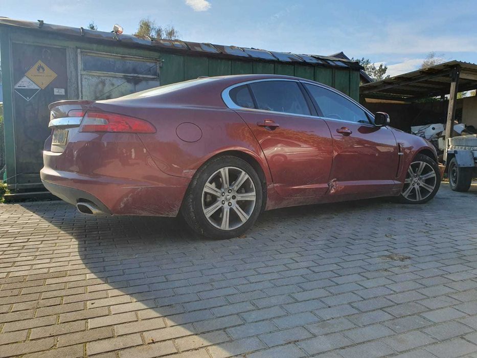 JAGUAR XF LUXS  2,7 diesel automat