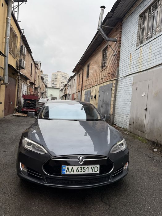 Тесла модел s 85kv