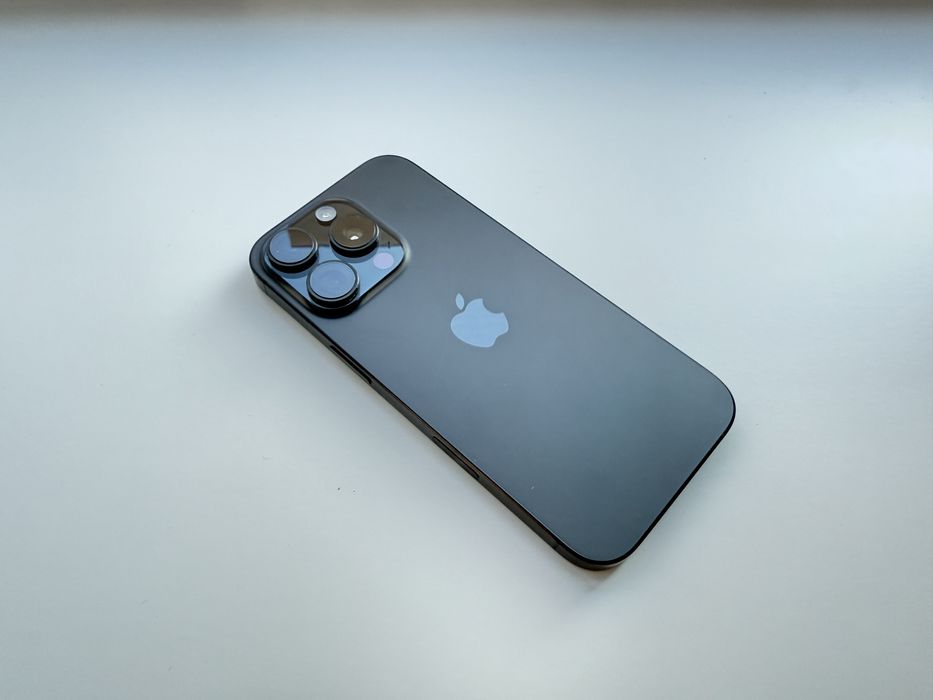 iPhone 16 Pro 128GB Black Titanium — ідеальний стан