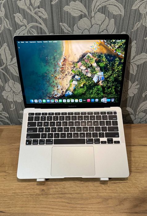  MacBook Air 13 2020 M1 8GB RAM 256GB SSD Silver АКБ 100%