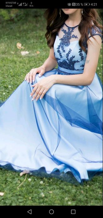 Платье выпускное очень красивое