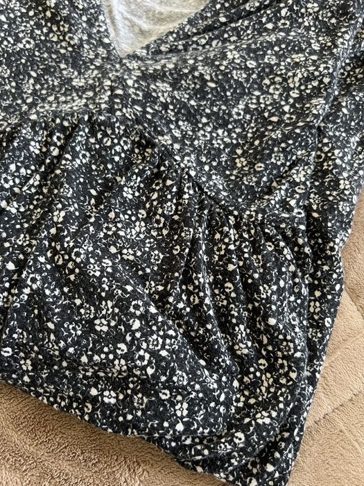 Vestido leve de padrão floral