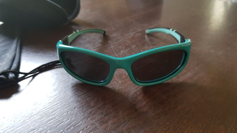 Okulary przeciwsłoneczne dla chłopca z filtrem