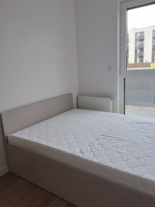 Nowe mieszkanie z ogródkiem i roletami antywłamaniowymi w Ożarowie