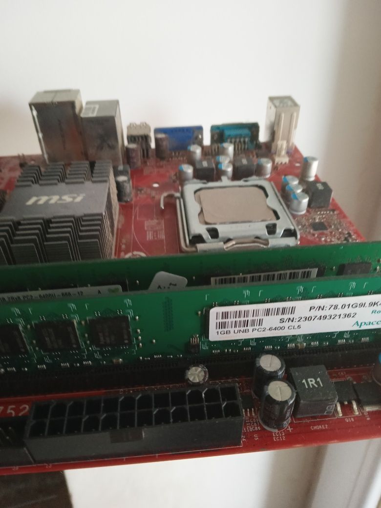 Материнская плата MSI + ЦП + оперативная память