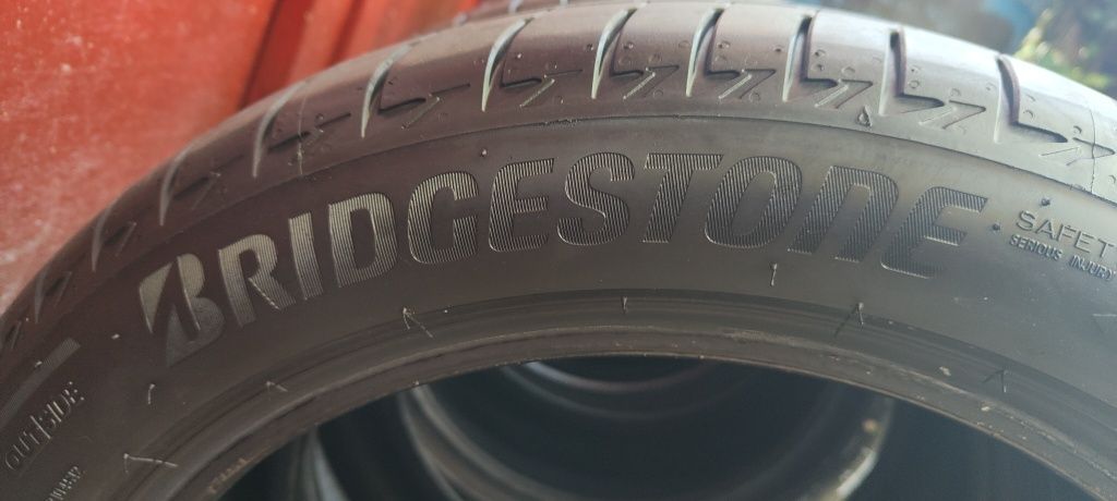 Sprzedam opony 17/225/45 Bridgestone TURANZA 5 (nowe)