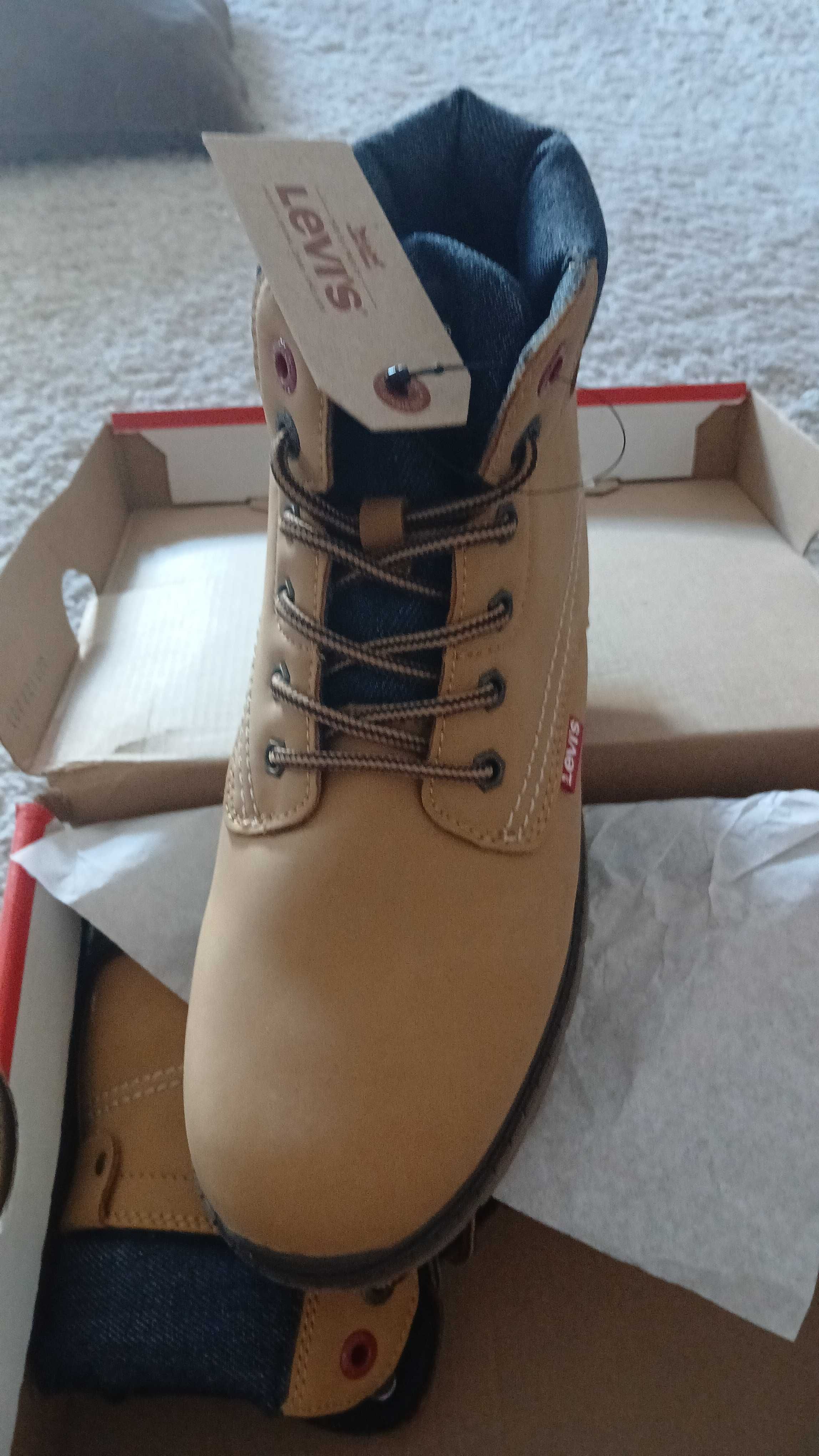 Chuteiras de Futebol Adidas 36 X Messi e Botas Levis 36 e 37