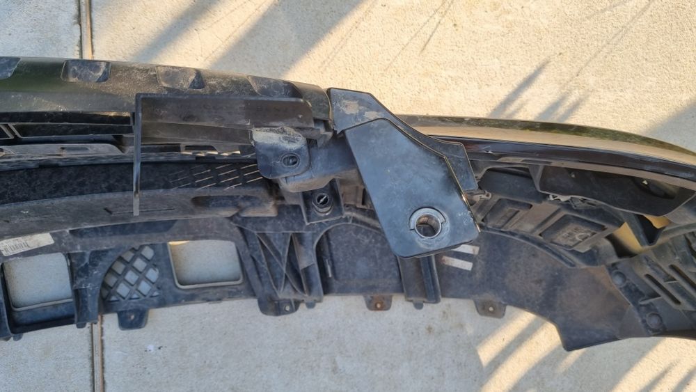 Передній бампер Mercedes ML w164 дорест