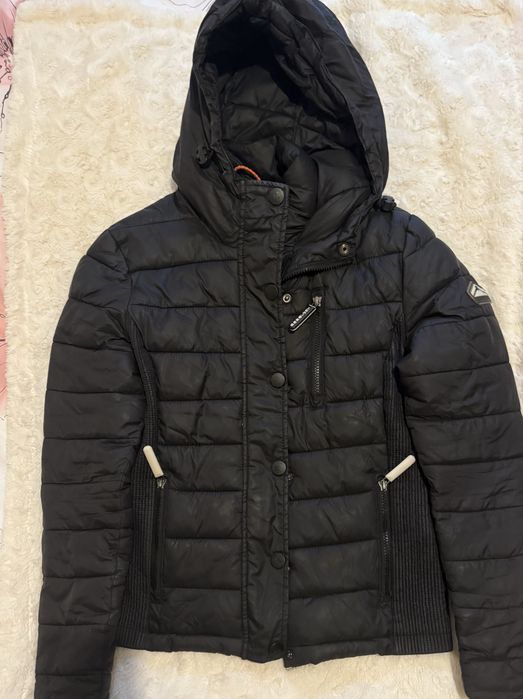 Куртка демісезонна жіноча