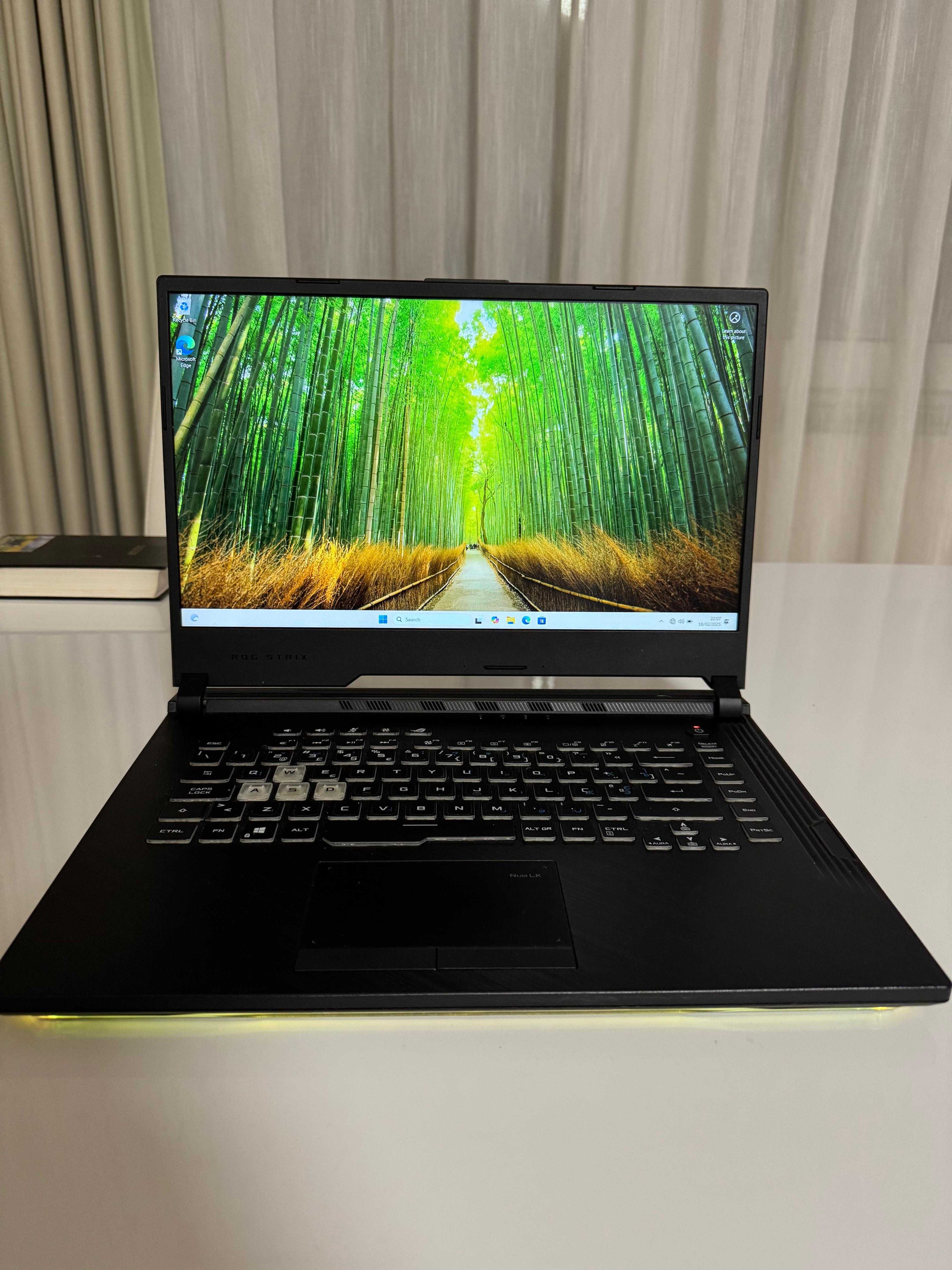 Asus ROG Strix G531GT - i7-9750H - 16GB RAM - GTX 1650 - Windows 11