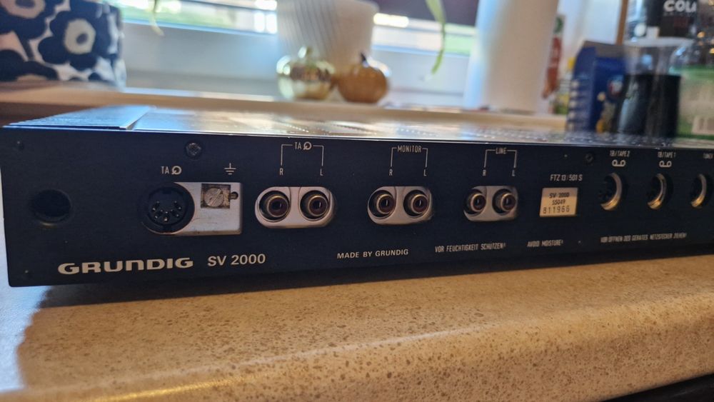 Wzmacniacz Grundig SV2000