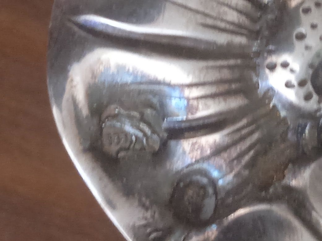 Antiga salva de prata 833 Águia asa aberta.