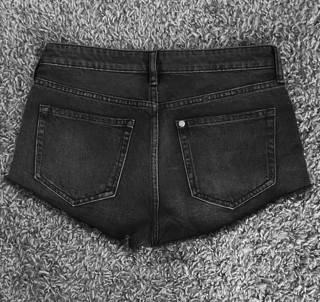 Czarne krótkie spodenki jeansowe r. 34 Denim