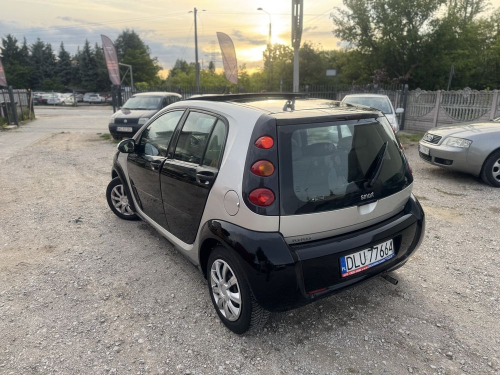Smart/1.3Benzyna/2005rok/dobry stan/niski przebieg