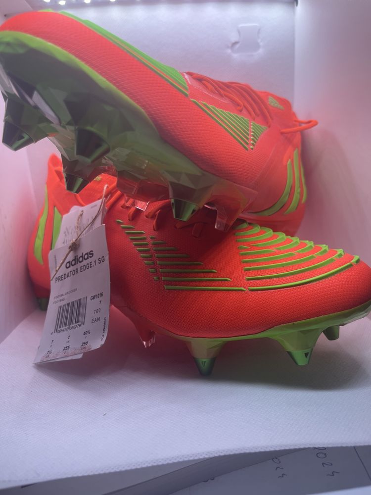 Korki wkręty adidas predator edge. 1 sg