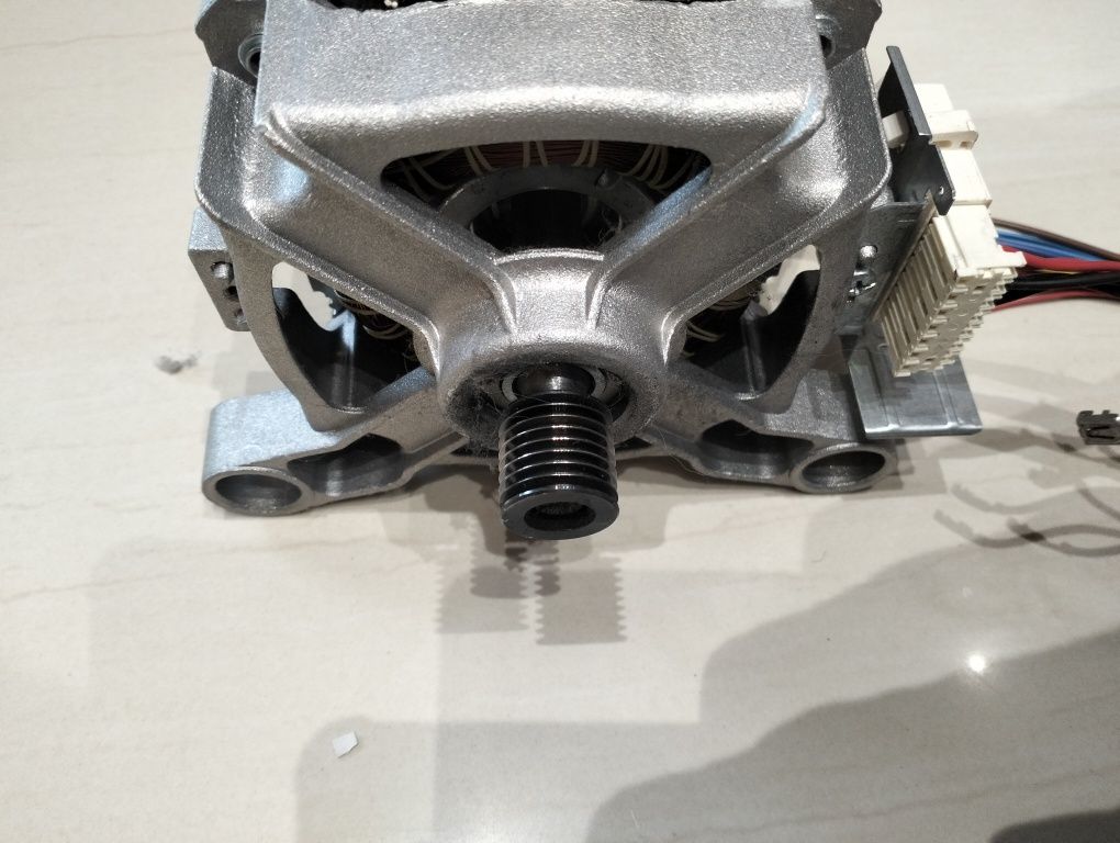 Silnik do pralki plus moduł hotpoint Ariston