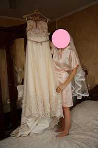 Продам шикарное свадебное платье 42-46р