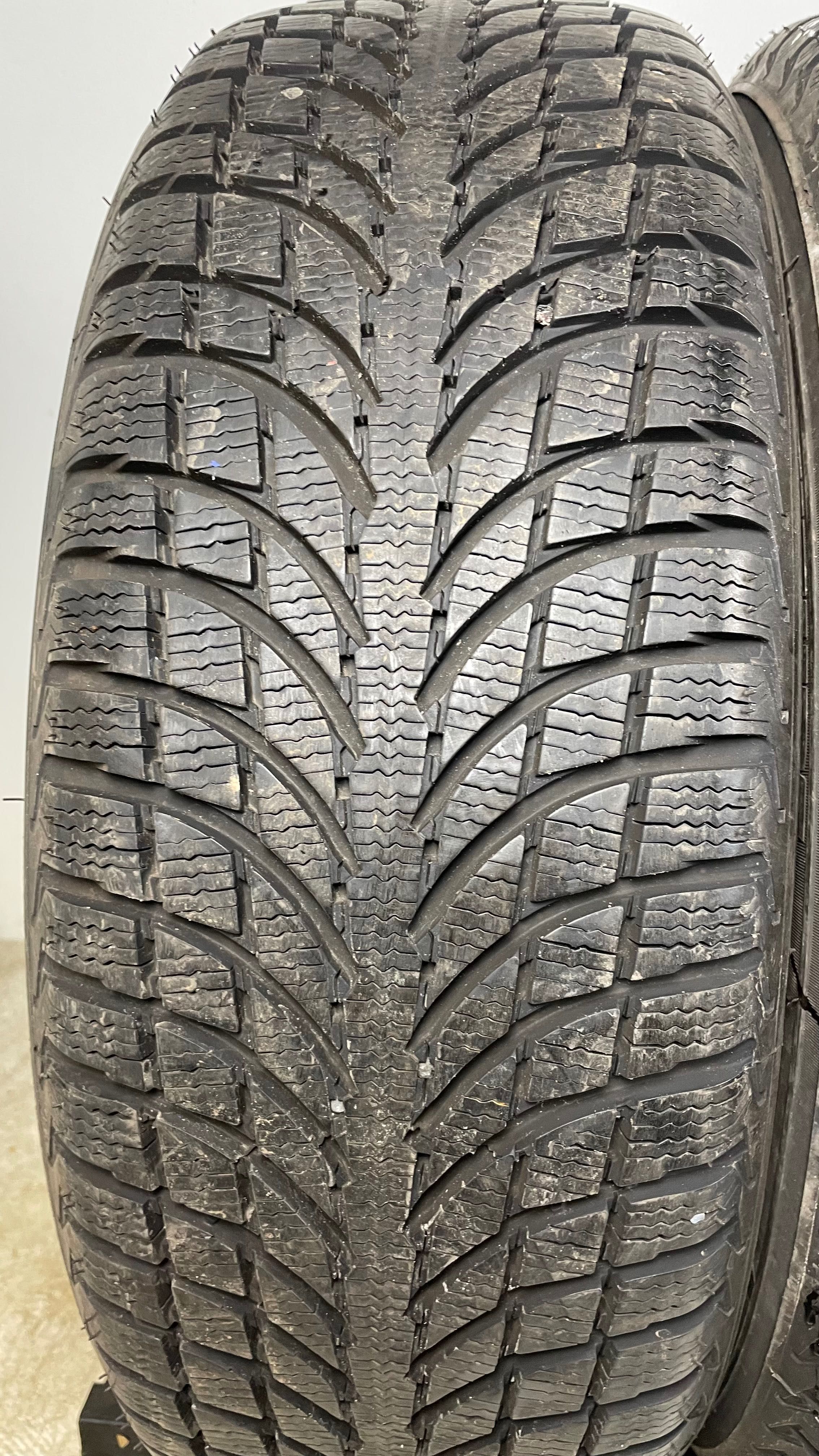 215/70R16 104H Michelin Latitude Alpin La2 23rok 7.5mm KOMPLET