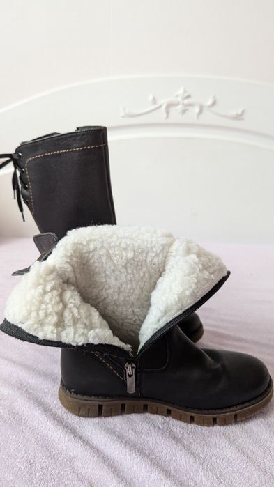 Дитячі шкіряні сапожки ,стан нових,р.32