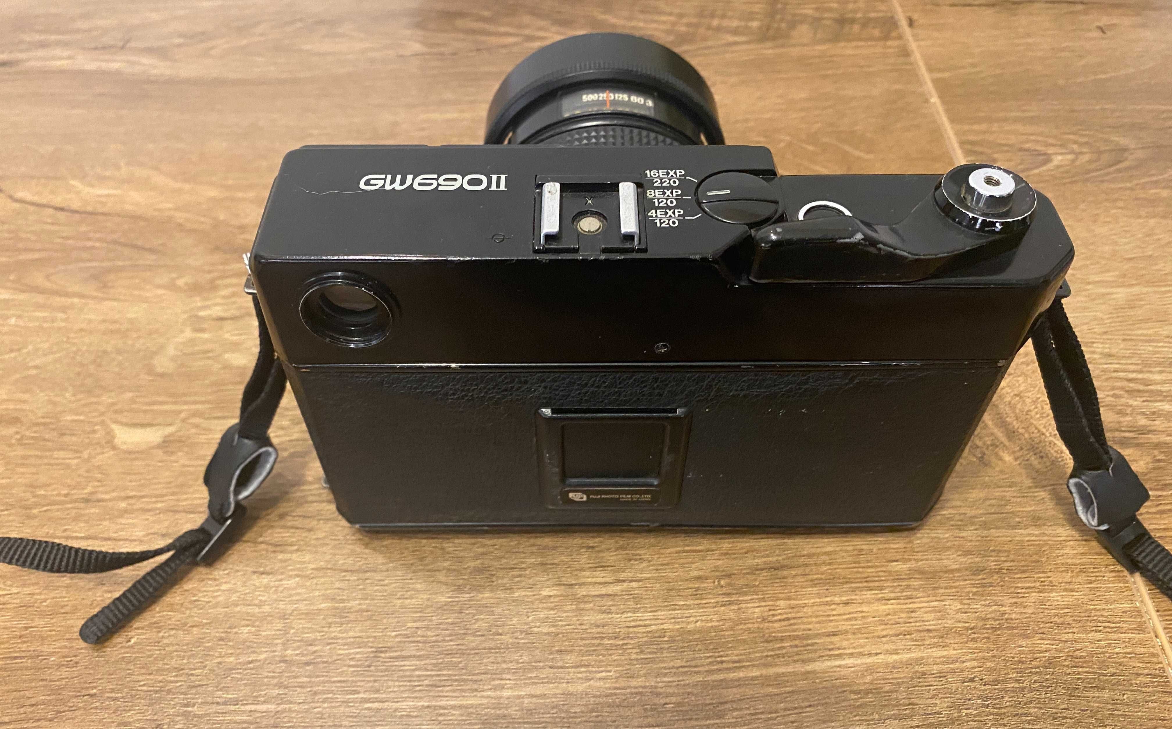 Fuji GW690 II - klasyczny, analogowy aparat, średni format 6x9