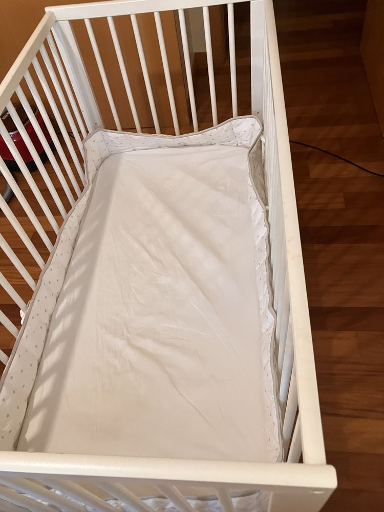 Berço/ cama grades ikea