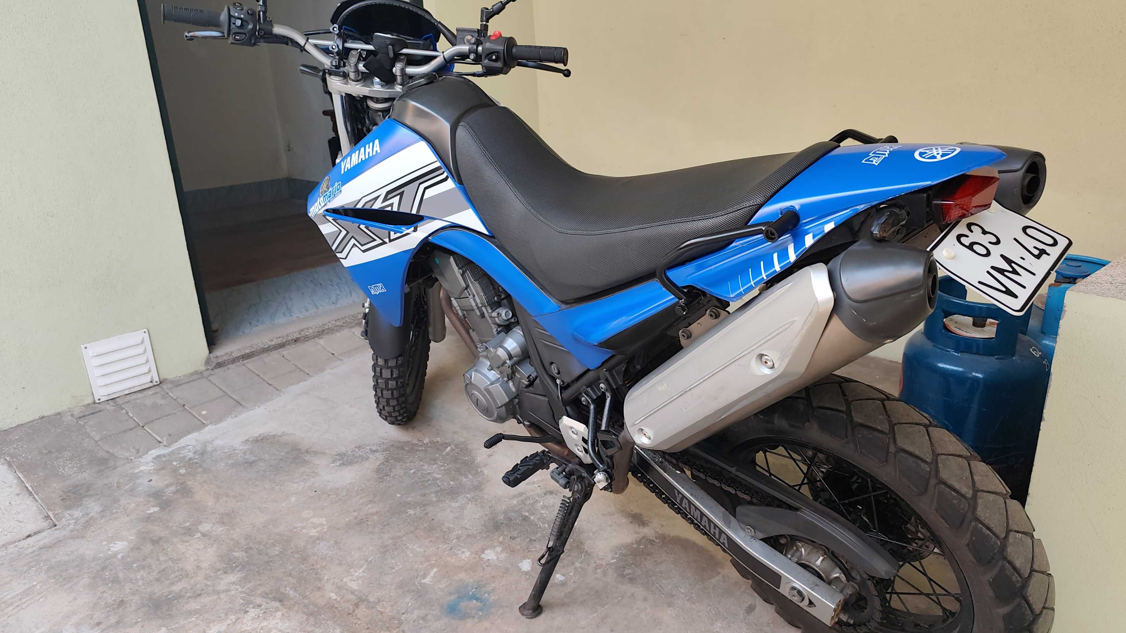 Vendo ou troco Yamanha XT 660 R
