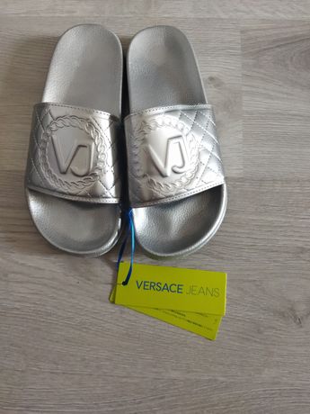 Klapki Versace srebrne rozmiar 37 wygodne