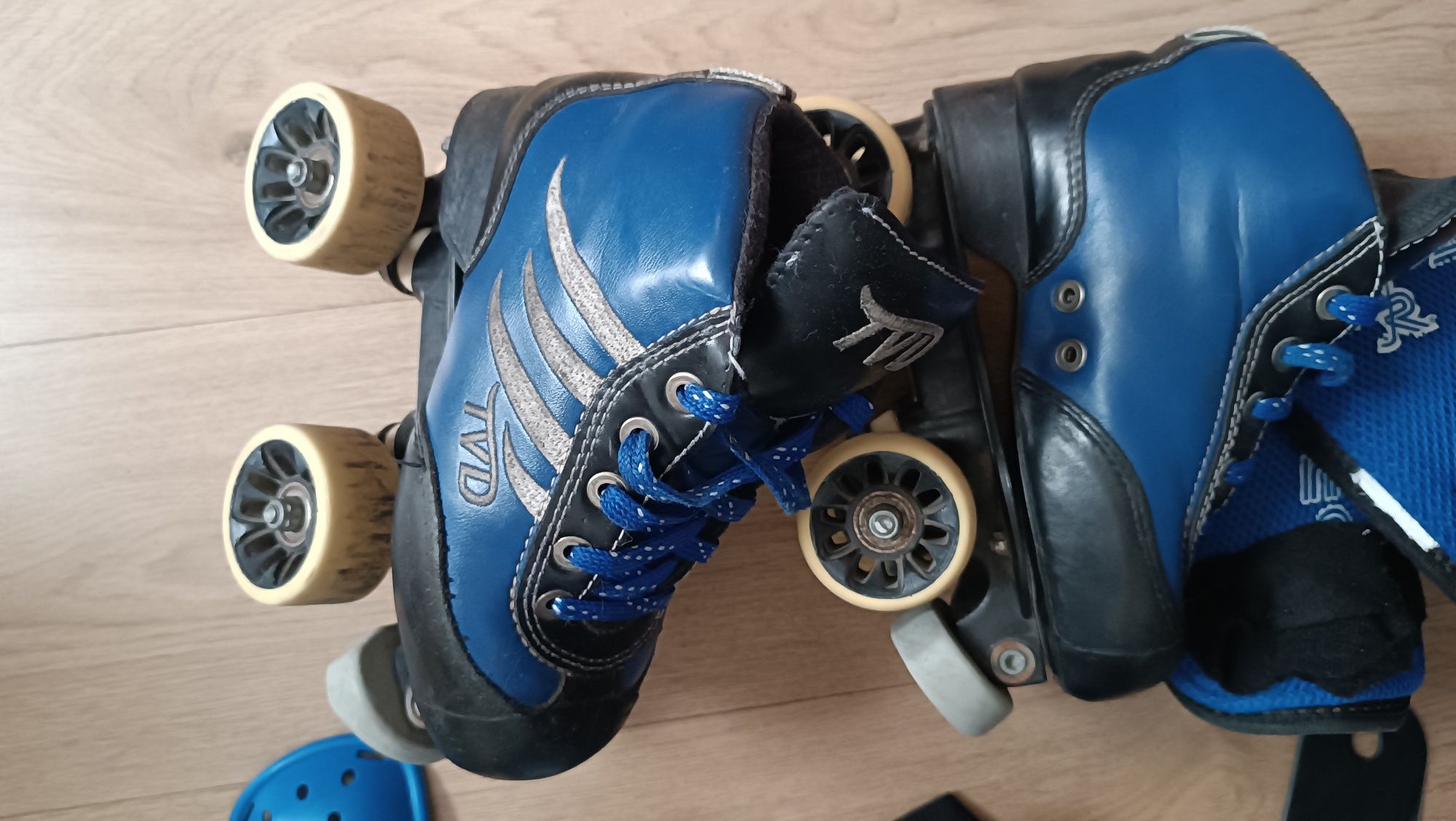 Patins hóquei TVD com equipamento completo