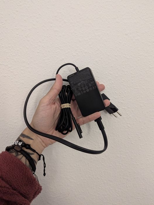 Зарядка Microsoft Surface Pro, Surface Book, Surface laptop (1800)