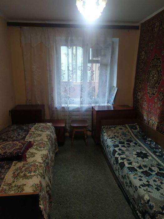 2к, центр, цікава і амбітна квартира по хорошій ціні