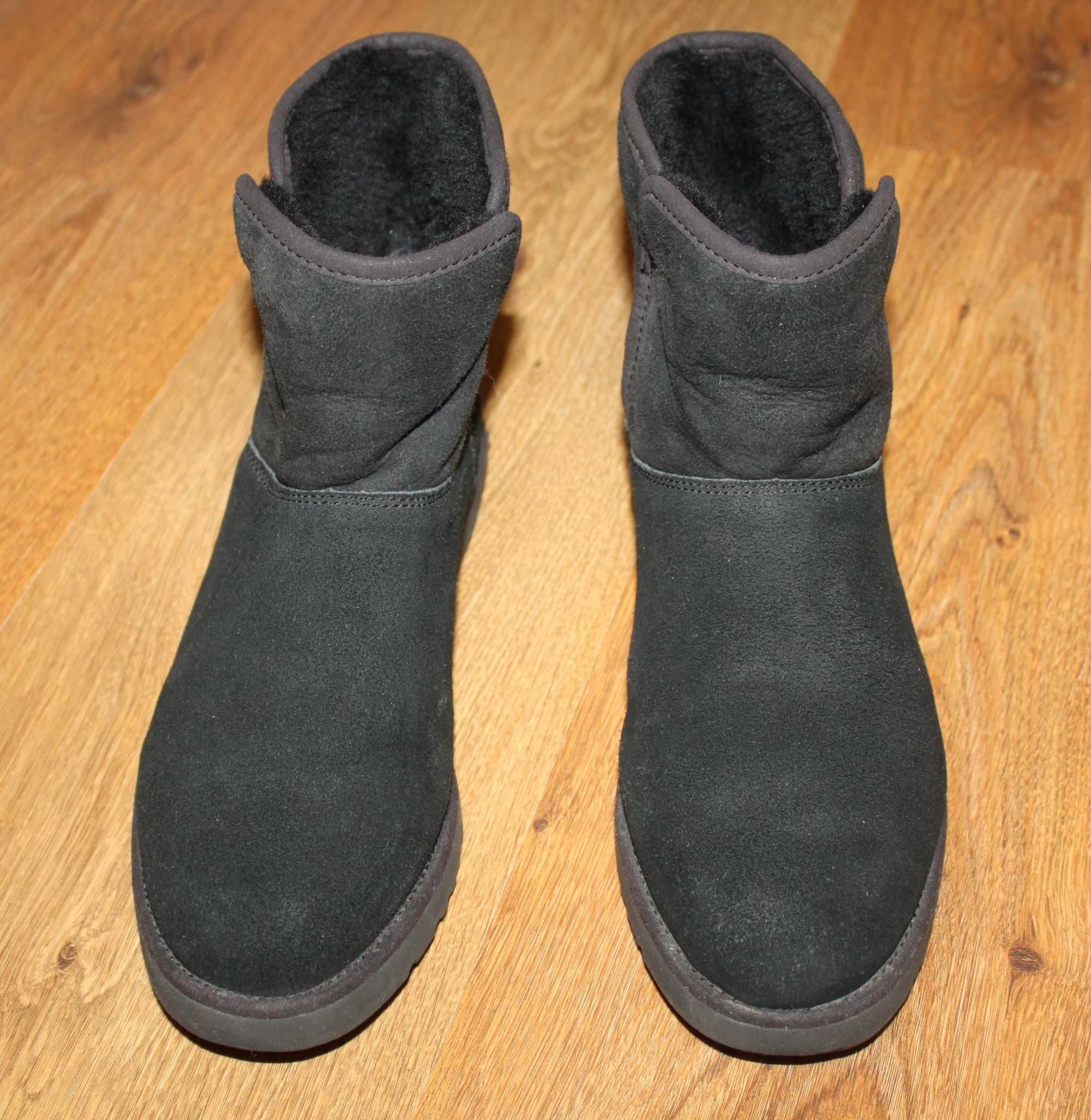 Зимние черные замшевые сапоги ugg 37р.