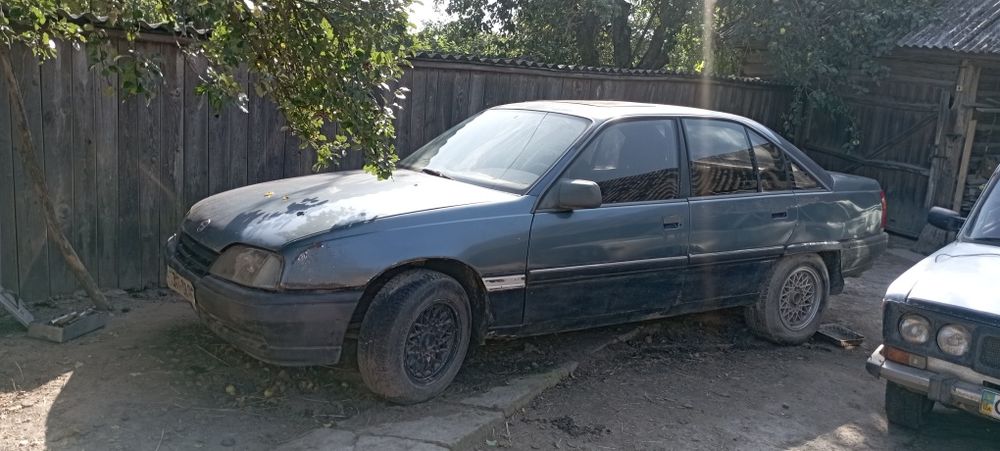 Опель Омега А 2.0і инжектор