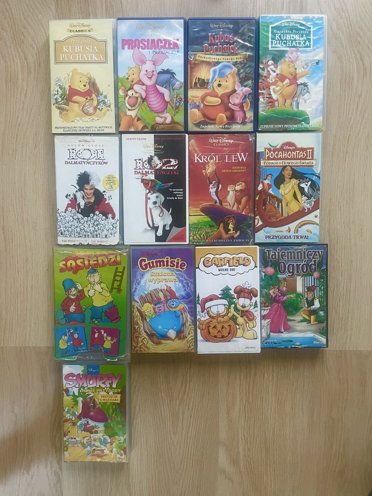 Bajki VHS Król Lew, 101 Dalmatyńczyków, Sąsiedzi, Smurfy