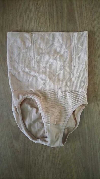 Majtki wyszczuplające brzuch  stan wysoki