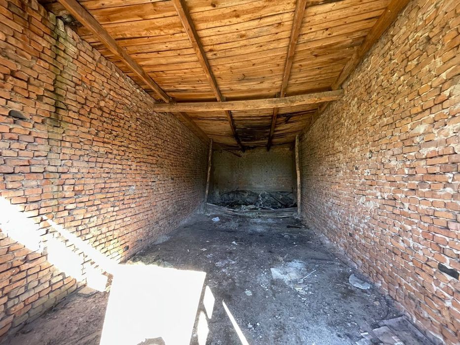 Продаються нежитлові приміщення! Промислова зона! Над дорогою! Млинів!