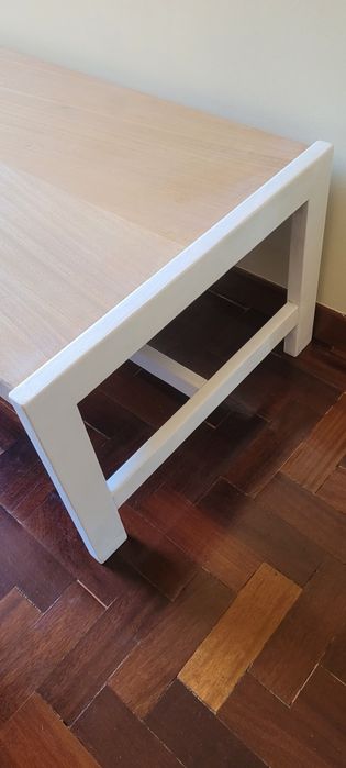 Mesa de centro em madeira