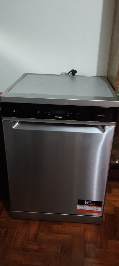 Máquina lavar loiça Whirlpool WFC 3C26 P X