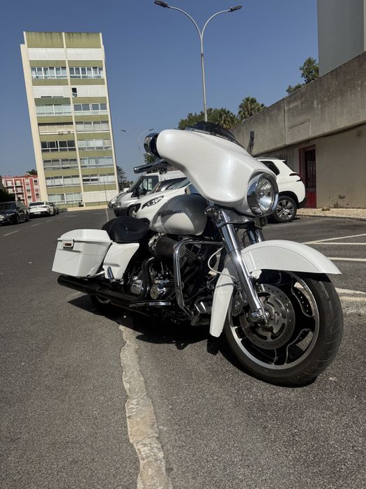Harley davidson street glide 1690 (nacional)