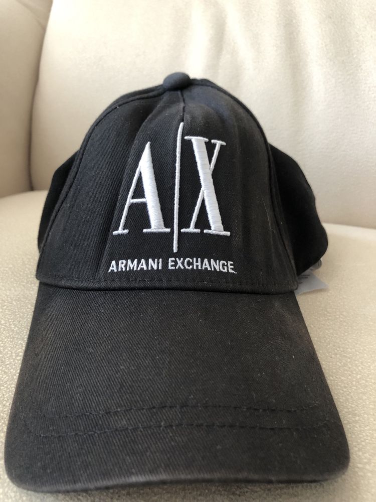 Кепки от Armani Exchange,унисекс