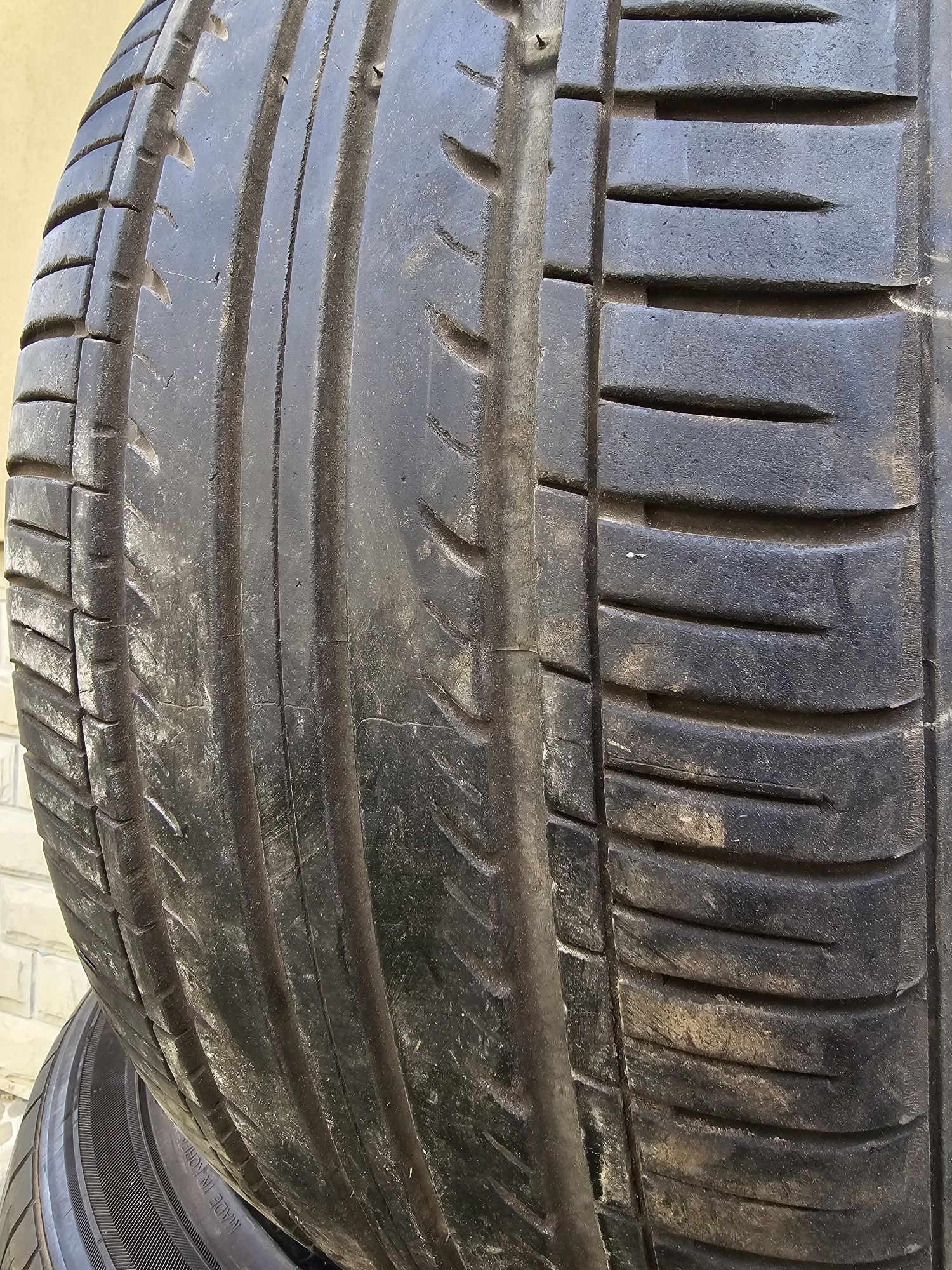 Комплект резини KUMHO Solus R18