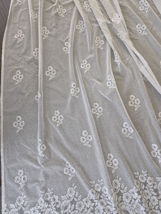 Biale firany na okno