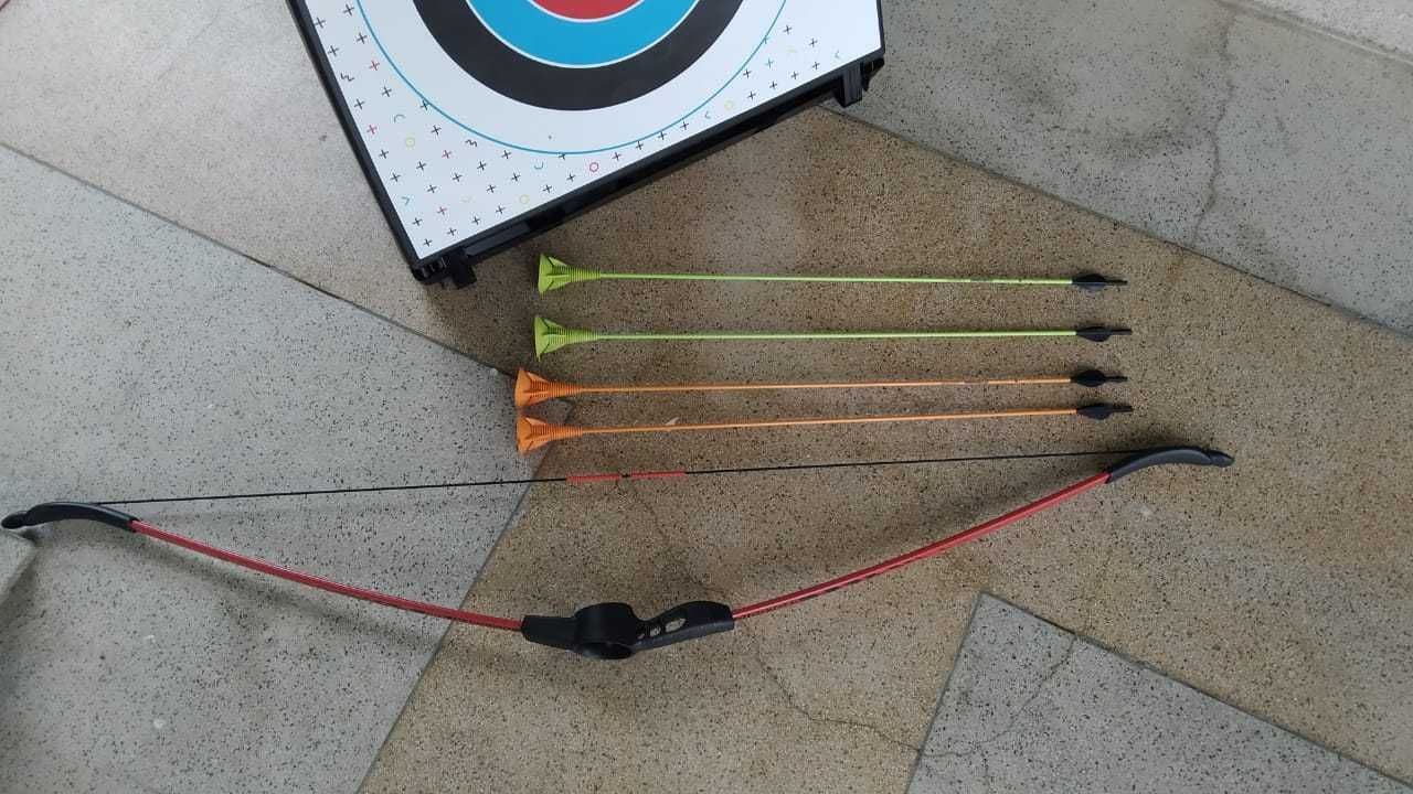Arco e 4 Flexas de Ventosa + Alvo